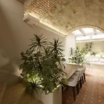 Yoursuiterome