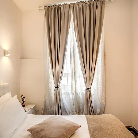 Apartmán Yoursuiterome *