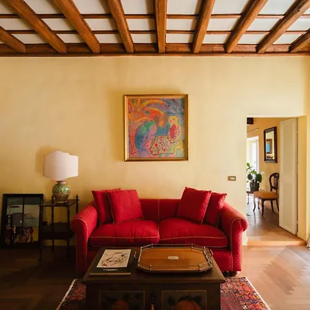 Apartament Yoursuiterome